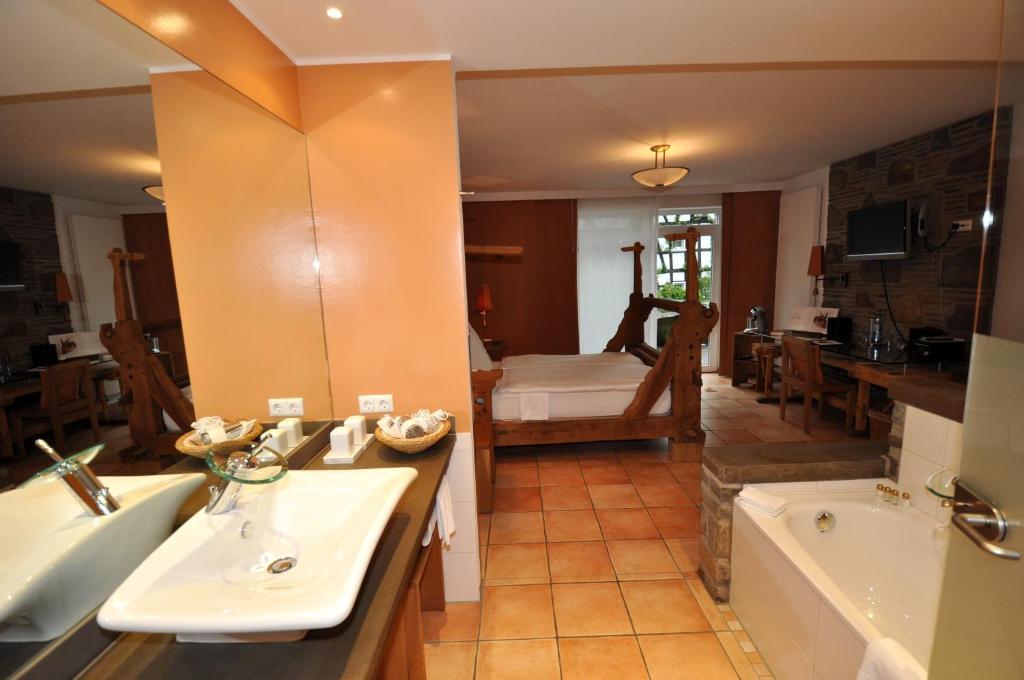 Malerwinkel Hotel ベルギッシュ・グラートバッハ 部屋 写真
